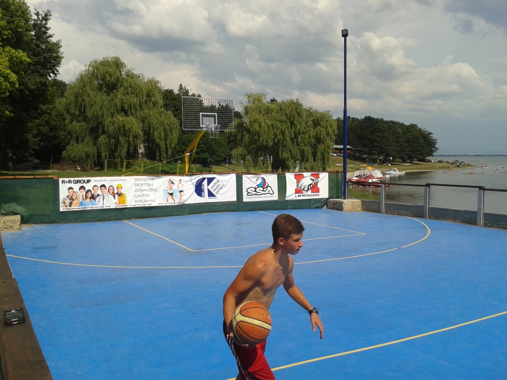 R+R summer streetball 2013